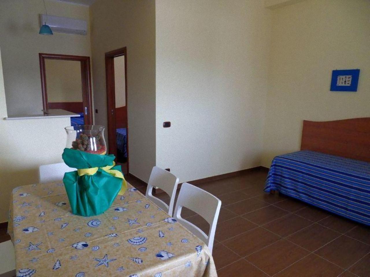 Residence Bandiera Gialla Margherita Di Savoia Exterior photo